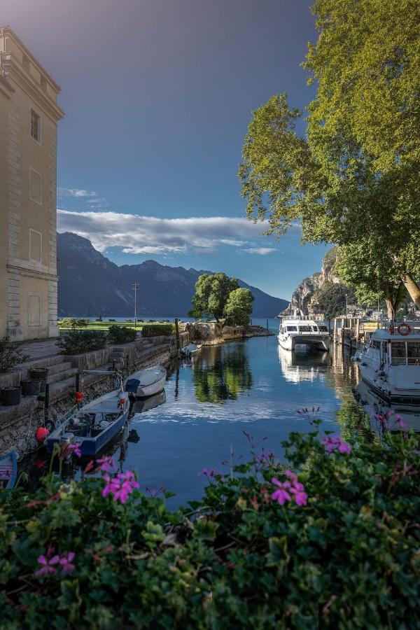 Le Calle Holiday Apartments Torbole Sul Garda Exterior photo