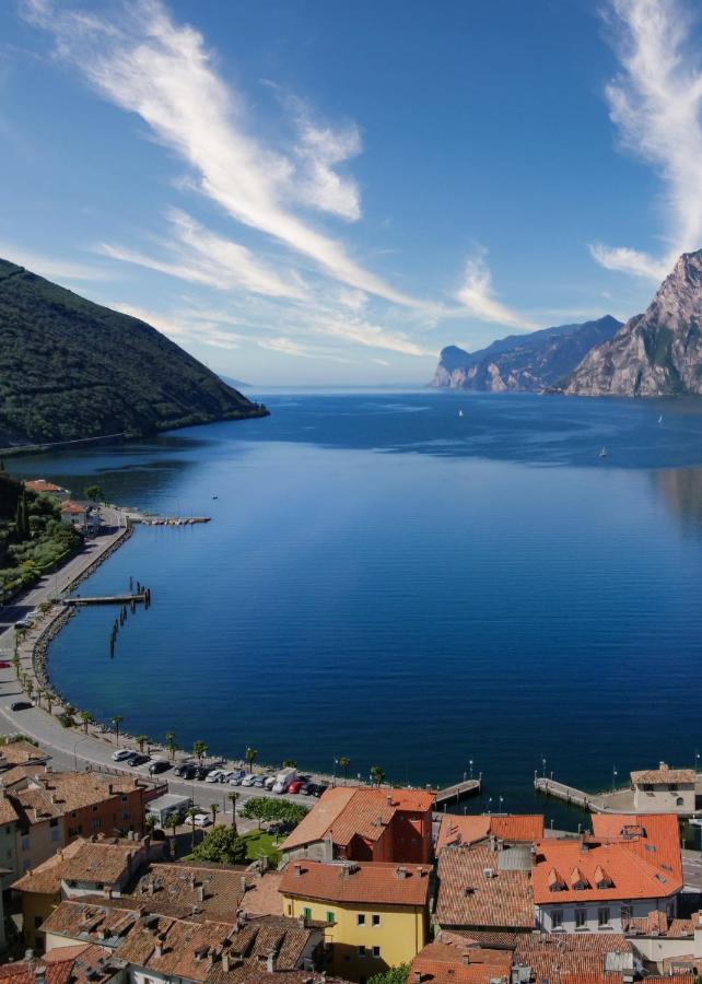 Le Calle Holiday Apartments Torbole Sul Garda Exterior photo